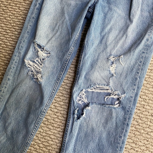 Aritzia Boyfriend Jeans - Picture 2 of 4